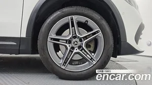 Mercedes-Benz GLA-Class, 2023 — миниатюра 7