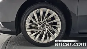 Lexus ES, 2023 — миниатюра 5