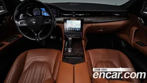 Maserati Quattroporte, 2020 — миниатюра 9