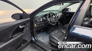 Kia Niro, 2016 — миниатюра 10