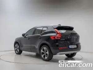 Volvo XC40, 2023 — миниатюра 3