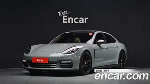 Porsche Panamera, 2018 — миниатюра 1