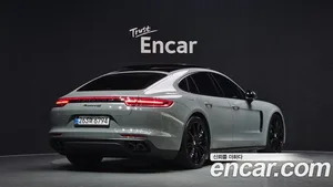 Porsche Panamera, 2018 — миниатюра 2
