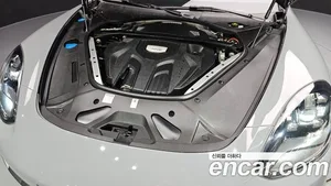 Porsche Panamera, 2018 — миниатюра 6