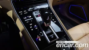 Porsche Panamera, 2018 — миниатюра 12