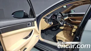 Porsche Panamera, 2018 — миниатюра 13