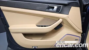 Porsche Panamera, 2018 — миниатюра 14