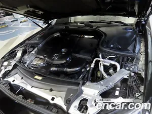 Mercedes-Benz E-Class, 2021 — миниатюра 19