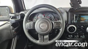 Jeep Wrangler, 2015 — миниатюра 12