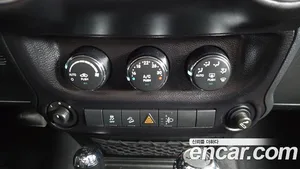 Jeep Wrangler, 2015 — миниатюра 16