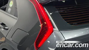 Kia Niro, 2023 — миниатюра 9