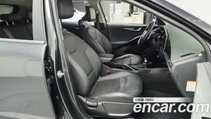 Kia Niro, 2023 — миниатюра 16