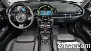 Mini Clubman, 2023 — миниатюра 9