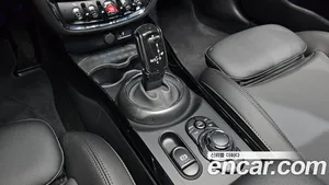 Mini Clubman, 2023 — миниатюра 11
