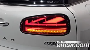 Mini Clubman, 2023 — миниатюра 8