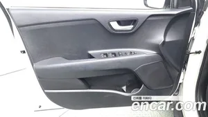 Kia Stonic, 2018 — миниатюра 14