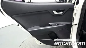 Kia Stonic, 2018 — миниатюра 15