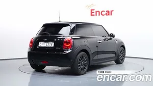 Mini Cooper, 2018 — миниатюра 2