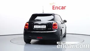 Mini Cooper, 2018 — миниатюра 4