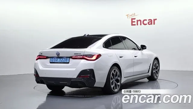 BMW i4, 2024 — фото автомобиля из Кореи