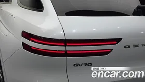 Genesis GV70, 2022 — миниатюра 8