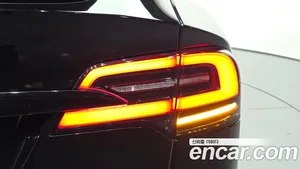 Tesla Model X, 2024 — миниатюра 9
