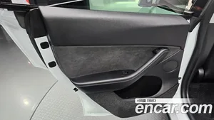 Tesla Model Y, 2023 — миниатюра 14