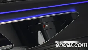Mercedes-Benz E-Class, 2025 — миниатюра 25