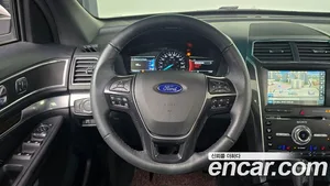 Ford Explorer, 2015 — миниатюра 13