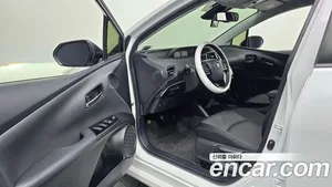 Toyota Prius, 2021 — миниатюра 12