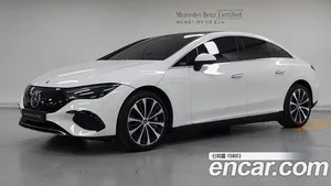 Mercedes-Benz EQE, 2022 — миниатюра 1