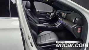 Mercedes-Benz E-Class, 2021 — миниатюра 17
