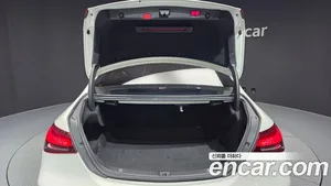 Mercedes-Benz E-Class, 2021 — миниатюра 26