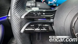 Mercedes-Benz E-Class, 2021 — миниатюра 31