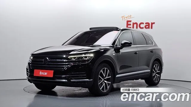 Volkswagen Touareg, 2023 — фото автомобиля из Кореи