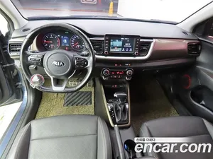 Kia Stonic, 2018 — миниатюра 7