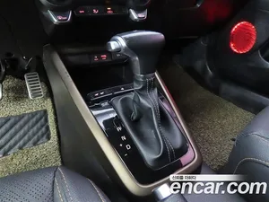 Kia Stonic, 2018 — миниатюра 11