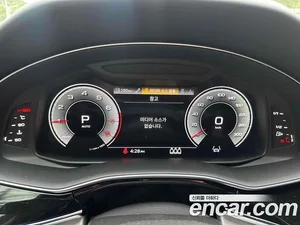 Audi Q8, 2022 — миниатюра 5
