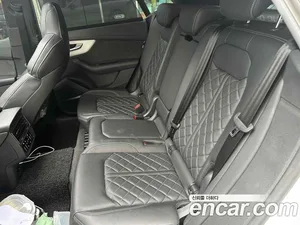 Audi Q8, 2022 — миниатюра 13