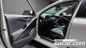 Kia Niro, 2022 — миниатюра 10