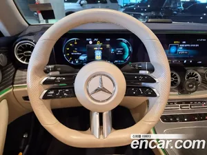 Mercedes-Benz E-Class, 2021 — миниатюра 17