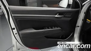 Hyundai Avante, 2018 — миниатюра 13