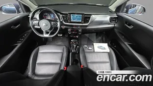 Kia Stonic, 2017 — миниатюра 10