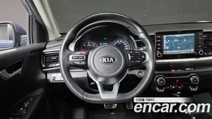 Kia Stonic, 2017 — миниатюра 20