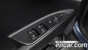 Kia Stonic, 2017 — миниатюра 28