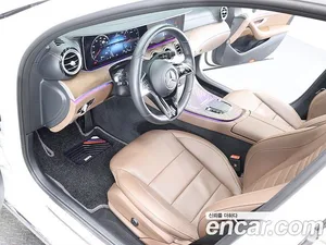 Mercedes-Benz E-Class, 2023 — миниатюра 16