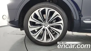 Bentley Bentayga, 2022 — миниатюра 5