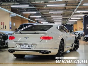 Bentley Continental, 2022 — миниатюра 3