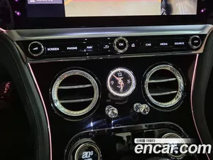 Bentley Continental, 2022 — миниатюра 16