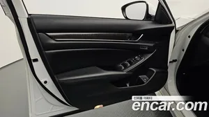 Honda Accord, 2018 — миниатюра 14